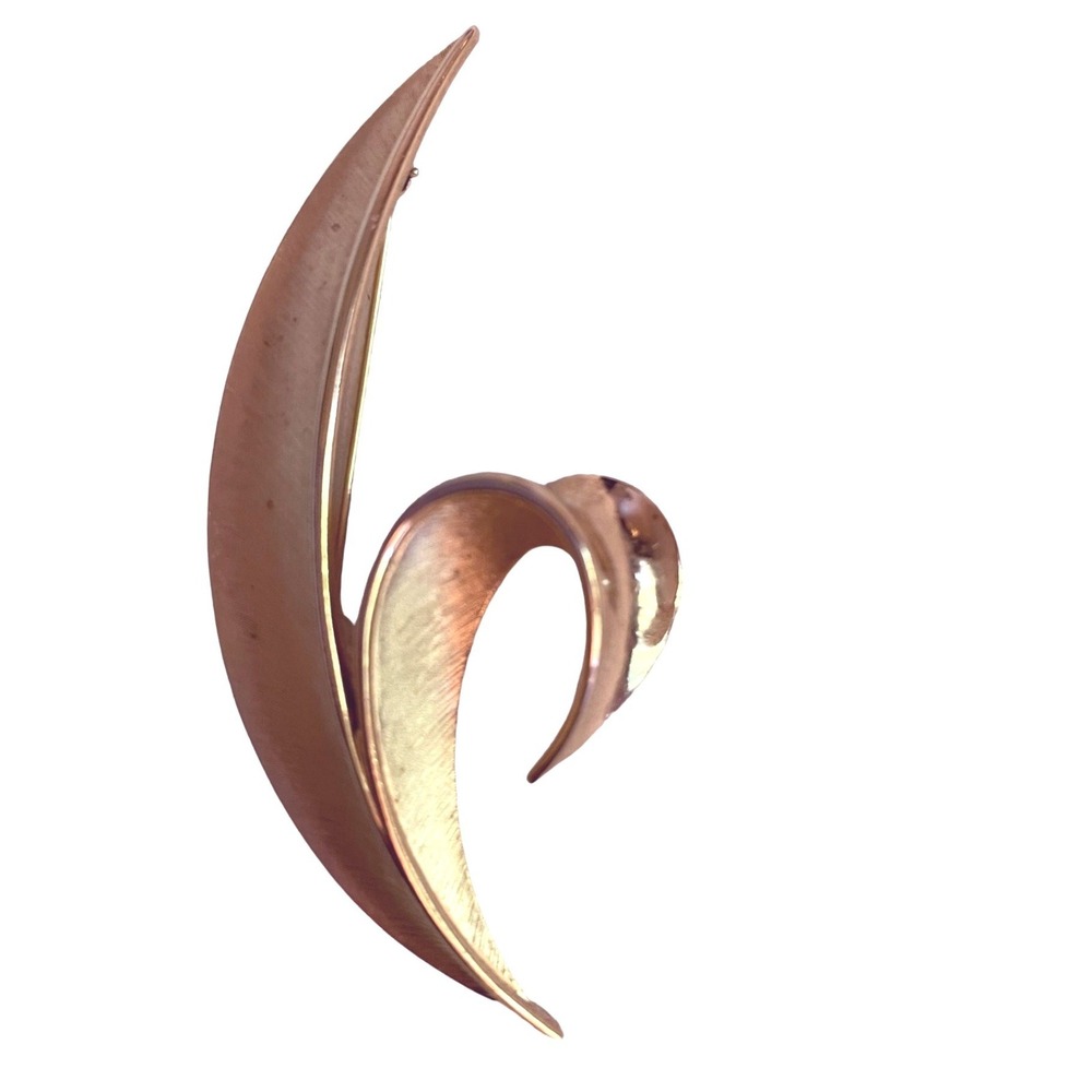 Vintage Trifari Leaf‎ Brooch Pin Classic Brushed and Smooth 35" Gold Tone l